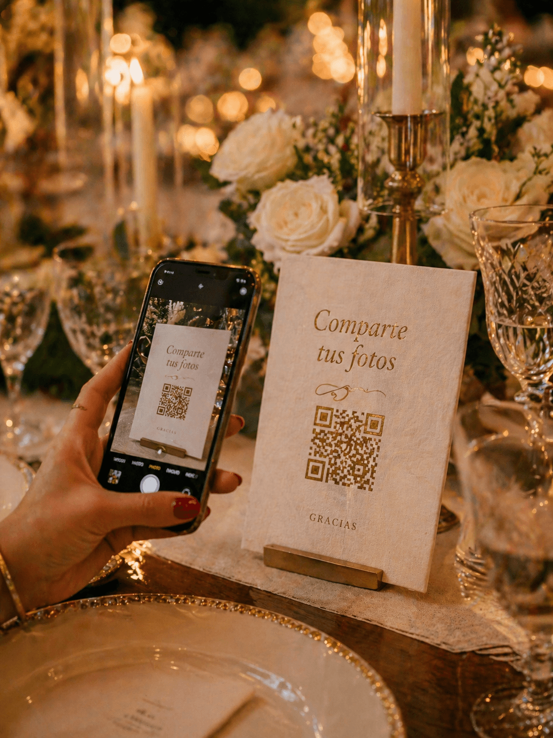 Escanean el código QR